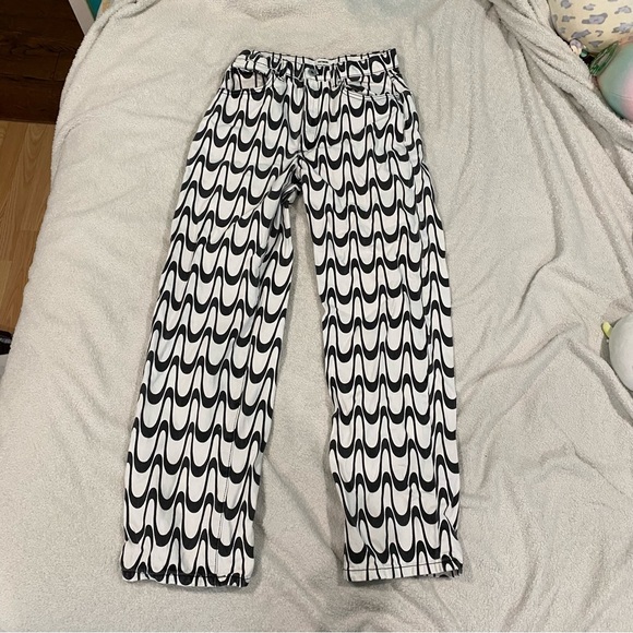 cotton on black and white pants - Picture 2 of 6